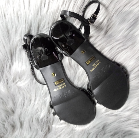 Wild Rose Black Heels - Picture 4 of 6